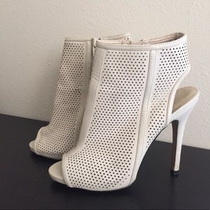 ALDO OPEN TOE BOOTIES